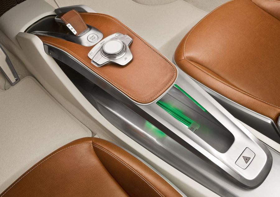Детали интерьера Audi e-Tron Concept 2009 года  (фото 44 из 68)